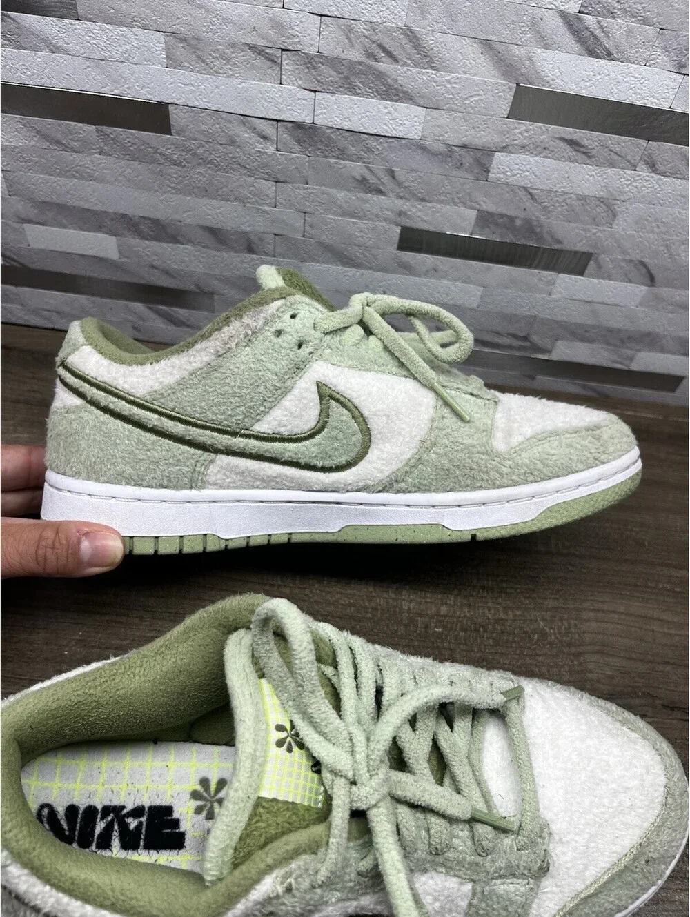 Nike Dunk Low SE Fleece Honeydew Women’s Size 7.5 Shoes Sneakers DQ7579-300